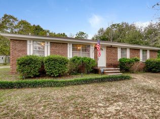 5582 Galaxy Dr, Crestview, FL 32539