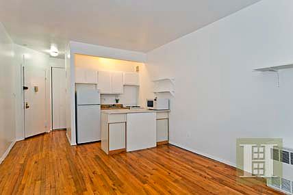 4th image of 158 E 91st St #3E