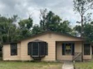504 E King St, Refugio, TX 78377