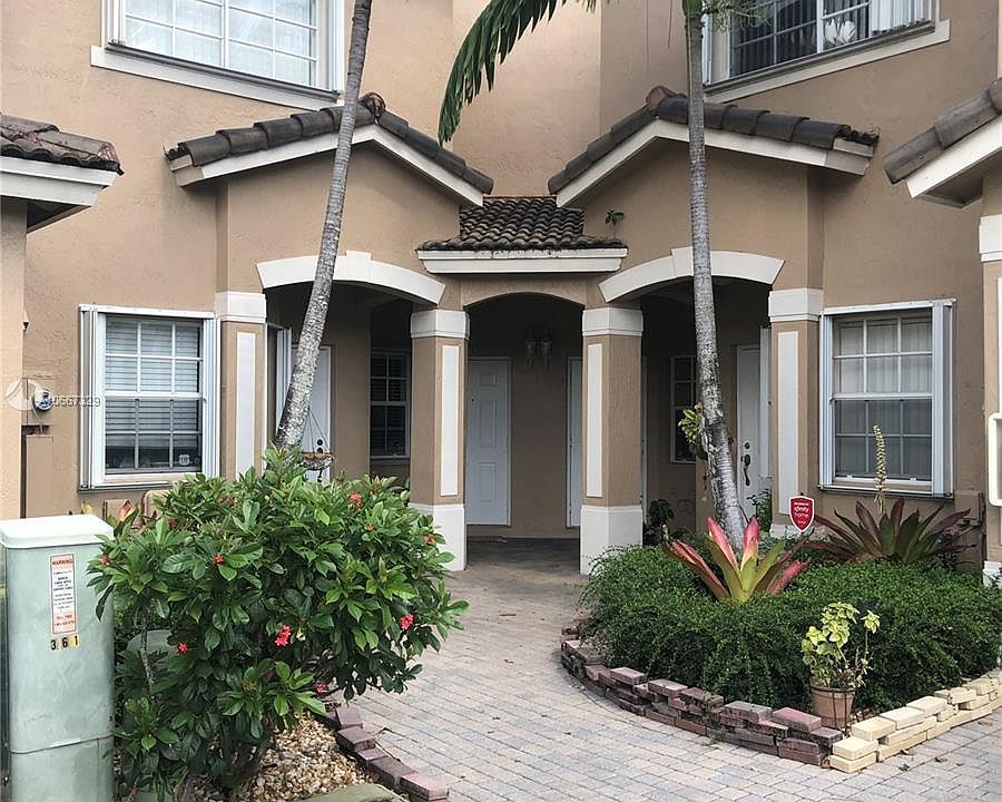 1st image of 5785 NW 116th Ave APT 103