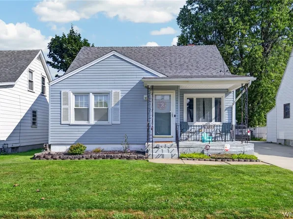 8306 Pershing Ave, Niagara Falls, NY 14304