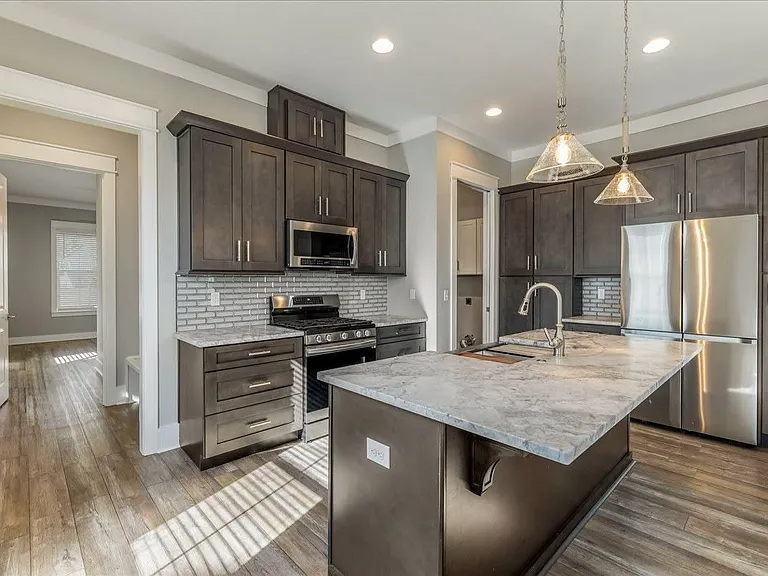4072 Biltmore Ave — Photo 4