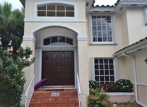 1st image of 4424 NW 93 Doral Ct