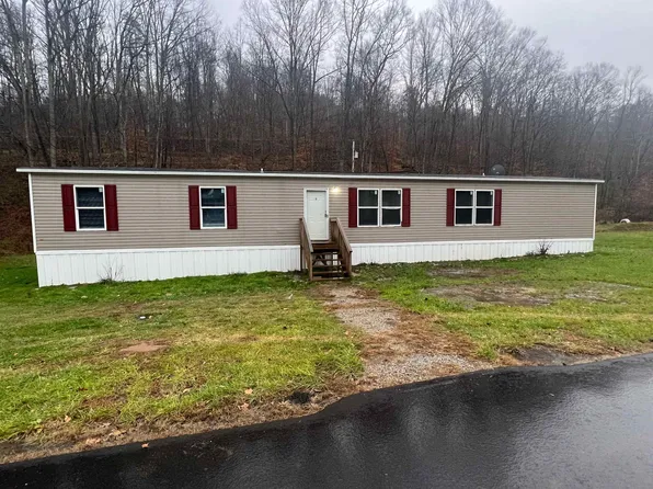 1694 Wolf Run Rd, Rockport, WV 26169