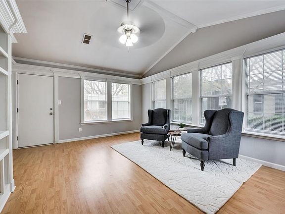 2nd image of 219 Chambers Dr