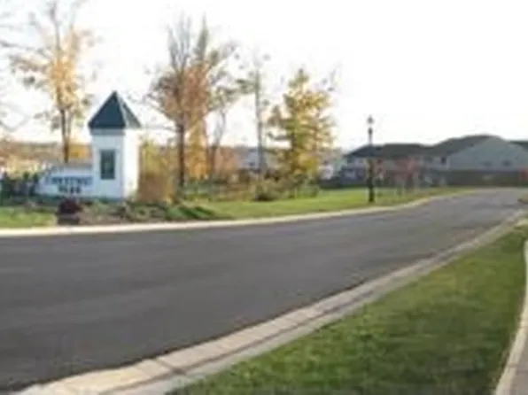 3576 Chestnut Park Ln, Cleves, OH 45002