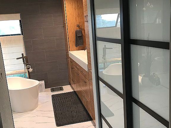 5th image of 2216 Deborah Dr