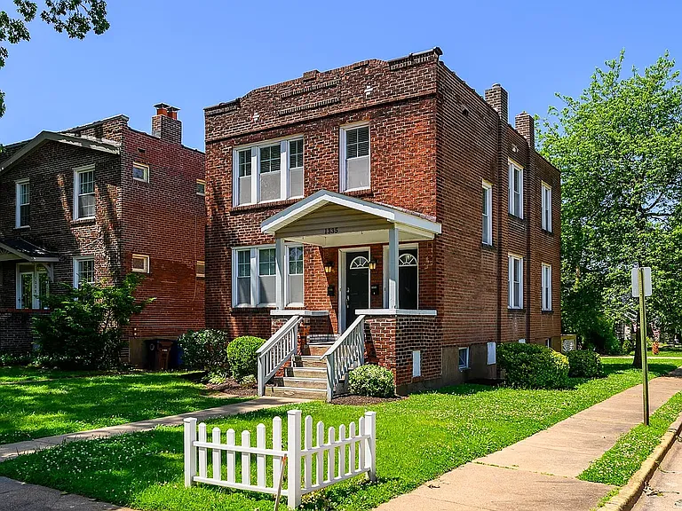 1335 Woodland Dr #A — Photo 2