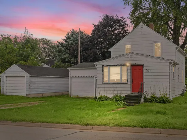 1004 E Main St, Caledonia, MN 55921