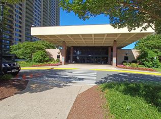 5501 Seminary Rd APT 603S, Falls Church, VA 22041