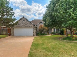 15625 Sugar Loaf Dr, Edmond, OK 73013