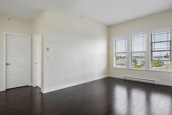 Encore Apartments — Photo 4
