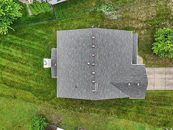 2nd image of 5637 Woodland Trace Blvd