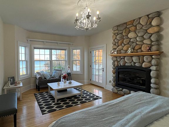 5th image of 279 Black Rd