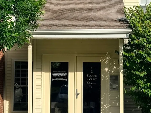 2 Squire Ct APT 8, Natick, MA 01760