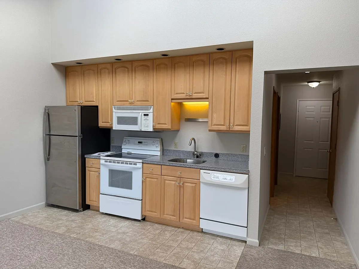 Building Photo - 301 N 15th St #214