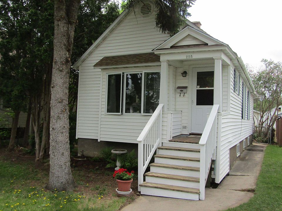 1st image of 228 E White St