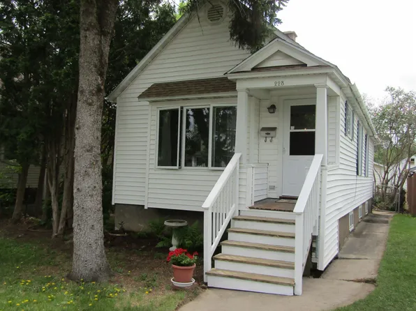 228 E White St, Ely, MN 55731