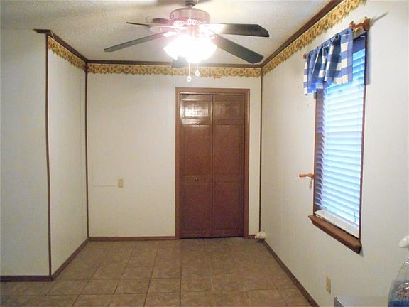 4th image of 102 Lura Ln