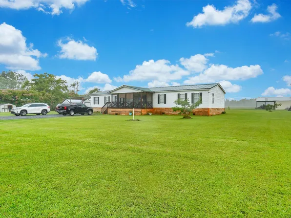 117 Woody Ln, Bonneau, SC 29431
