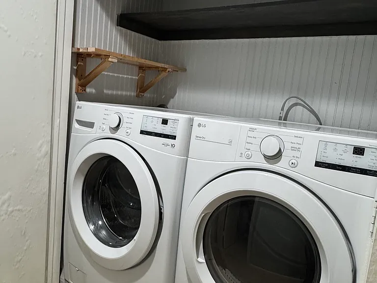 545 Burgoyne Rd #2 — Photo 11