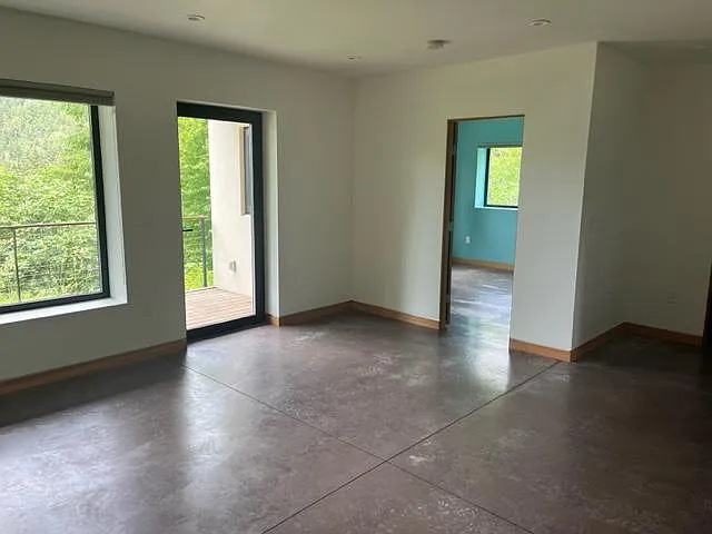 609 Chuckanut Heights Rd — Photo 16