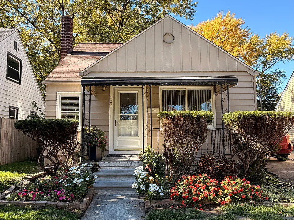 127 N Vermont Ave