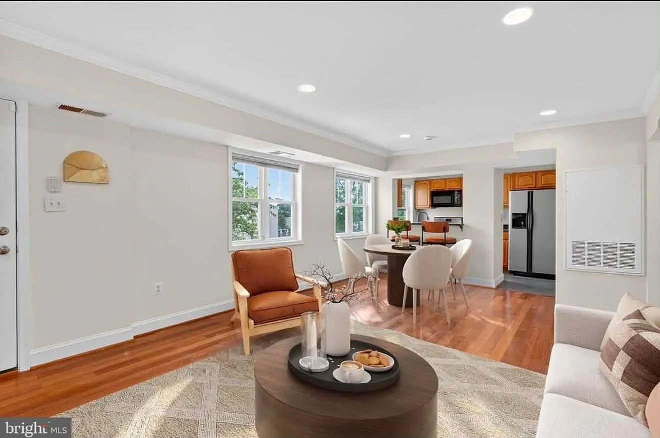 2 bed, 740 sqft, $1,500 — Photo 4