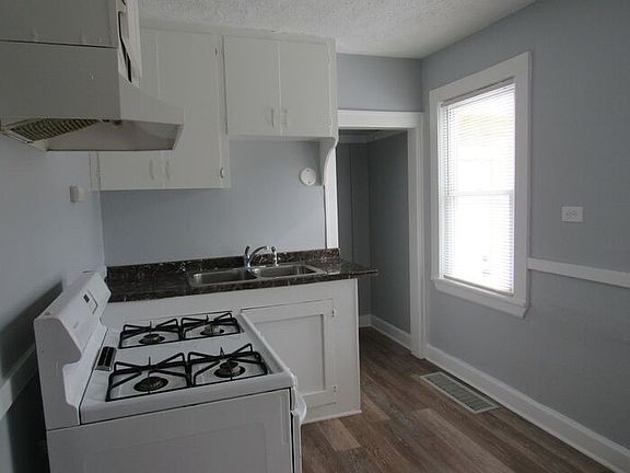 2nd image of 3130 W 33rd St APT 3