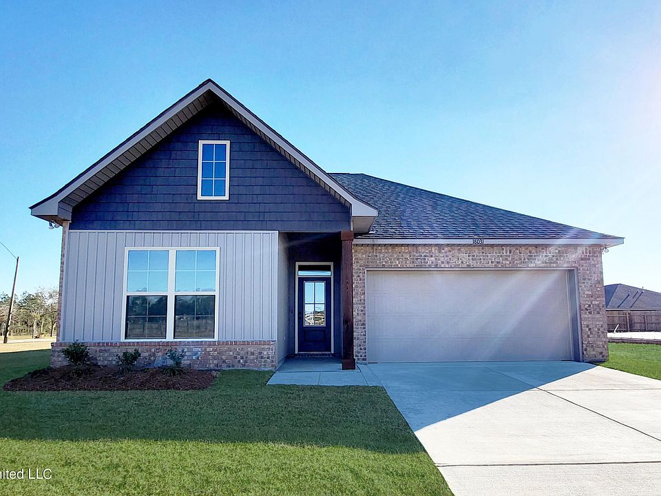 1st image of 18031 Evergreen Dr