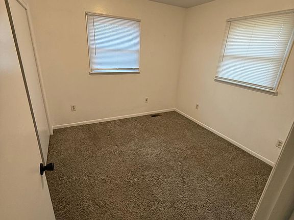 4th image of 6127 Brooklyn Rd