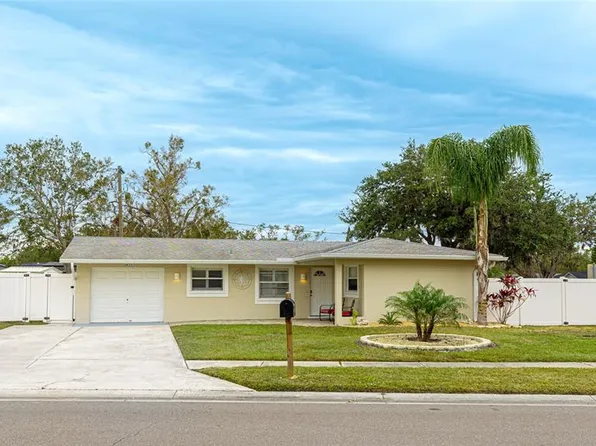 5425 Skyline Pl, Sarasota, FL 34232