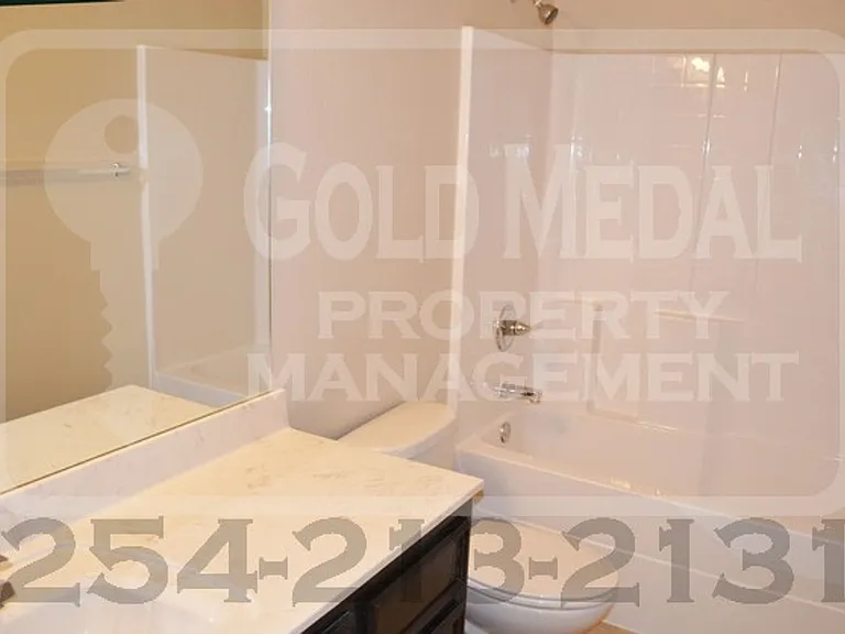 1104 Grace Point Dr — Photo 11