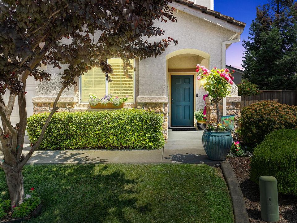 1st image of 1548 Blue Beaver Way