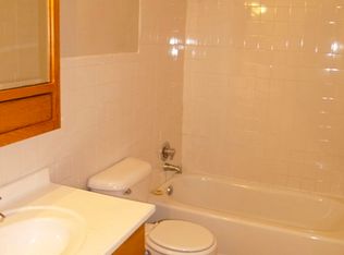 4106 Charleston Rd APT 1W, Matteson, IL 60443