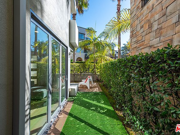 5th image of 12834 N Seaglass Cir
