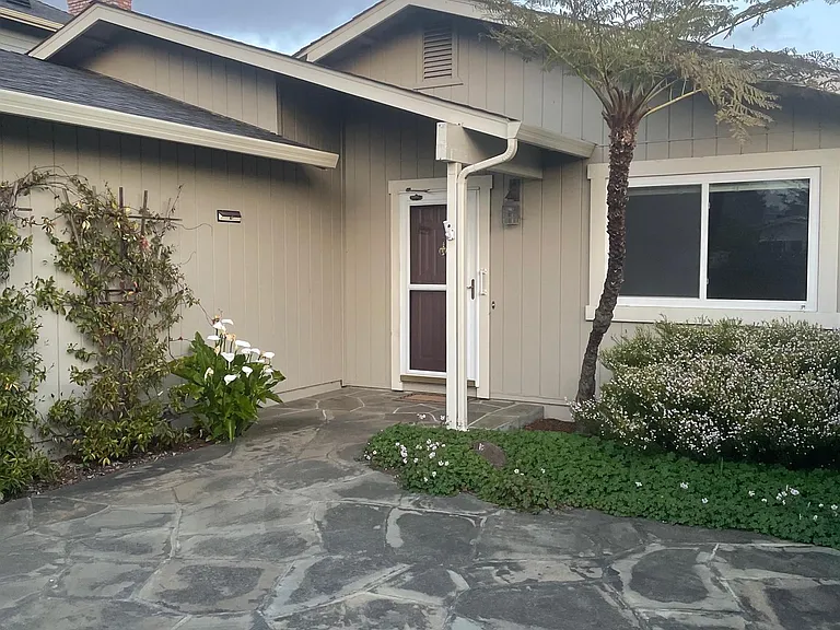 246 Columbus St — Photo 1