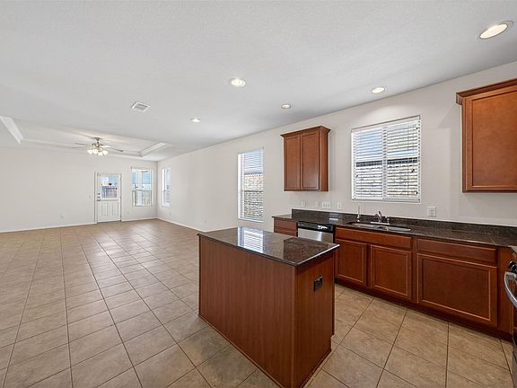 5th image of 5815 Acacia Rose Ct