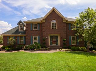 1017 Falcon Ct, New Albany, IN 47150