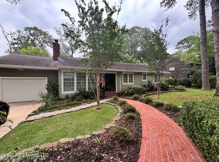 1004 Buckley Dr, Jackson, MS 39206