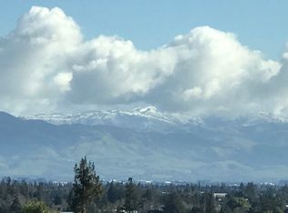 1089 Valley View Ct, Los Altos, CA 94024