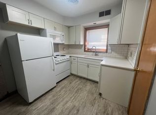 1302 N 49th St #1, Omaha, NE 68132