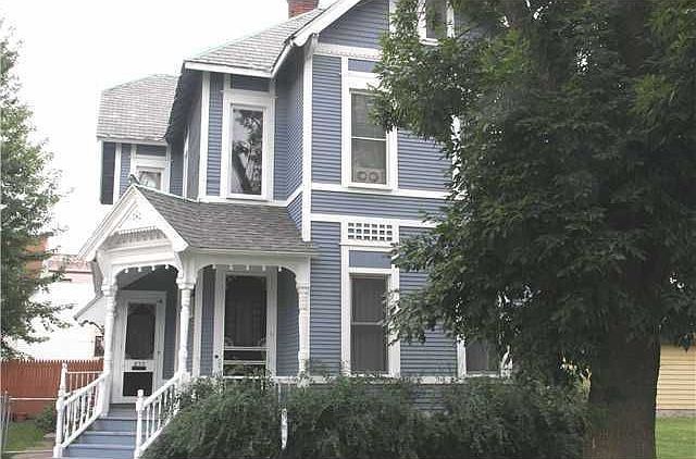 1st image of 832 N Ontario St