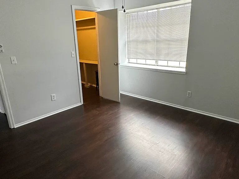 1825 E Lindsey St #2 — Photo 9