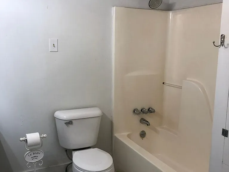619 Poplar St — Photo 14