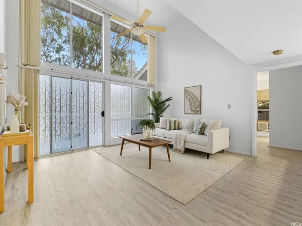 95-270 Waikalani Dr APT J304, Mililani, HI 96789