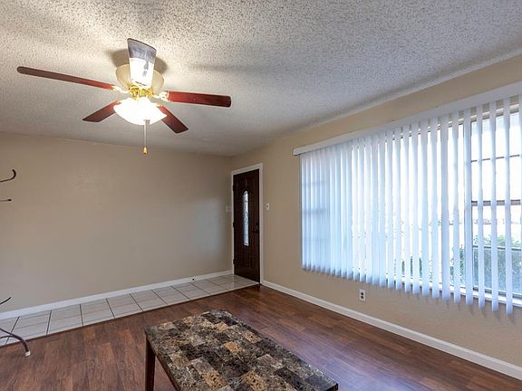 5th image of 2312 Hillcrest Blvd