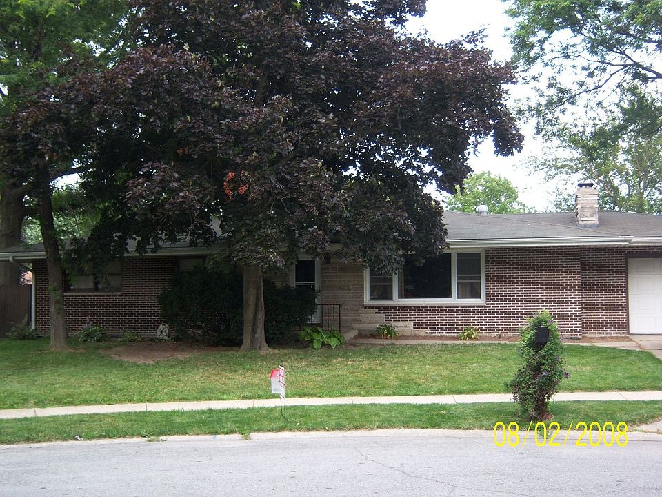 2nd image of 3057 Debra St