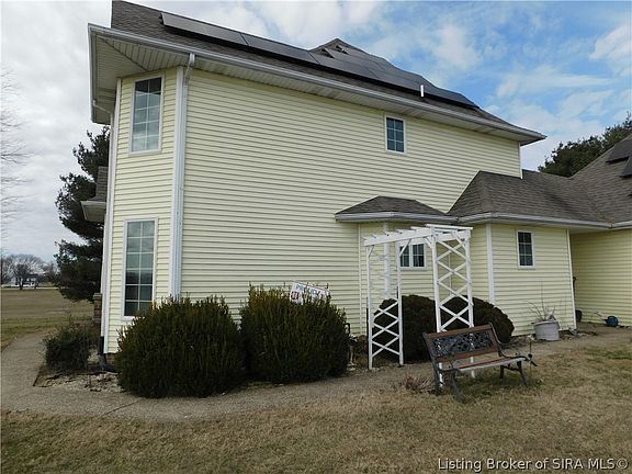 2nd image of 1706 E Lewellen Road