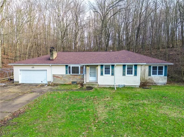 6065 Van Buren Rd, New Franklin, OH 44216